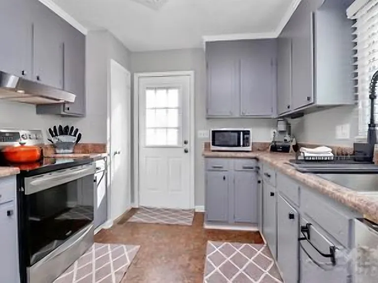 301 Red Roan Pl — Photo 20
