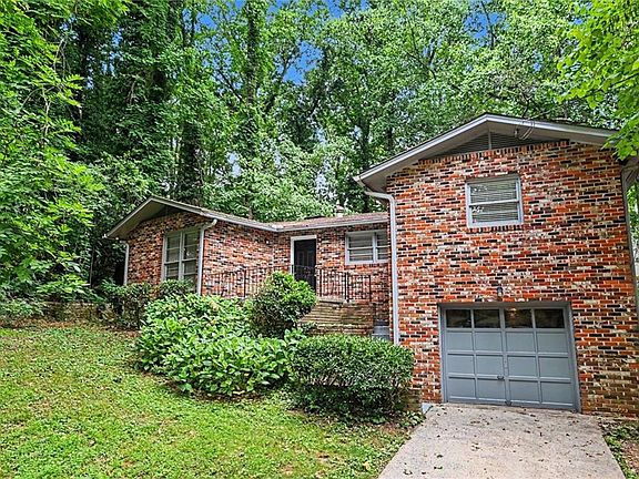 2nd image of 3934 Ensign Ct