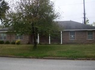 219 Valley Dr, Lowell, AR 72745