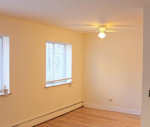 2nd image of 510 W Briar Pl APT 404