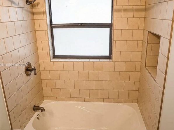 400 Valencia Ave #0
