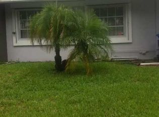 450 Lakewood Cir E APT B, Pompano Beach, FL 33063