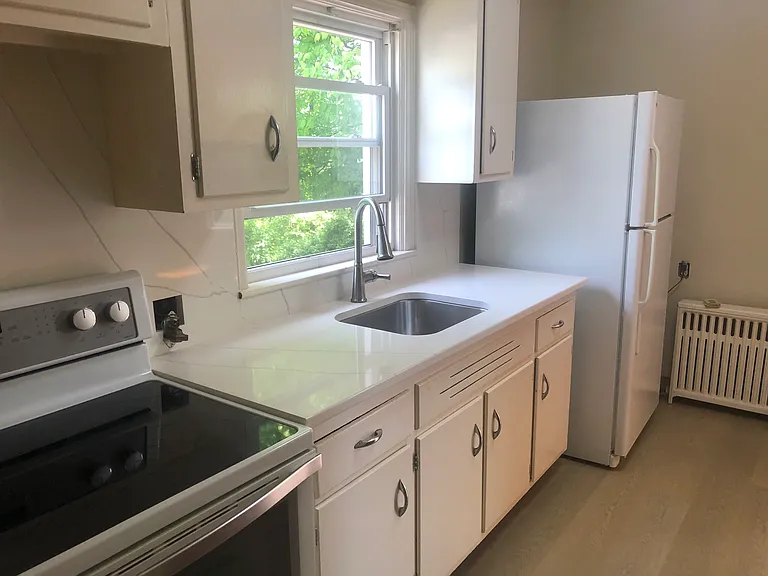 32 Forbus St #B — Photo 6