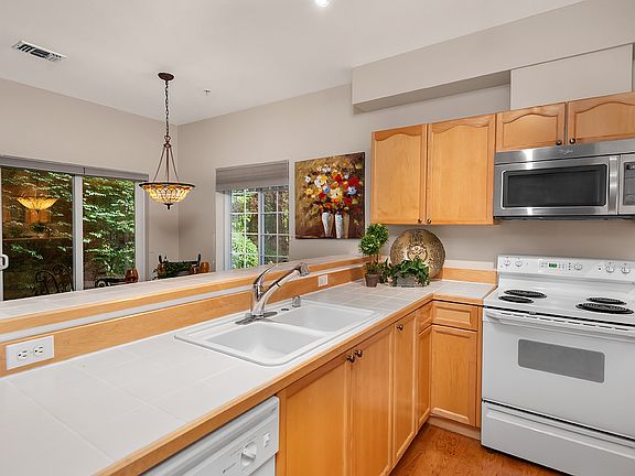 Open kitchen