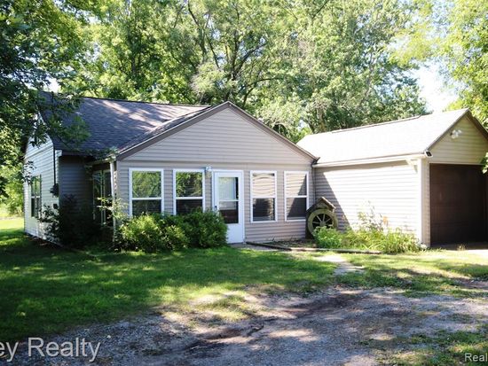109 W Dean Rd Temperance Mi 48182 Zillow