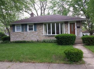 17 N Washington St, Hobart, IN 46342