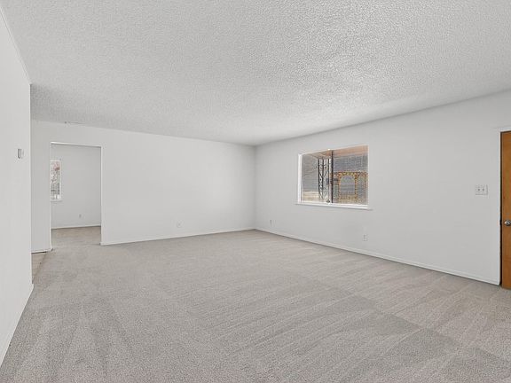 5th image of 808 Ash Loop