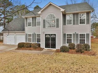 1022 Misty Meadows Ln, Hampton, GA 30228