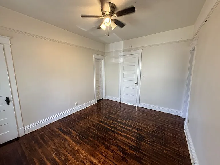 831 W 3rd St — Photo 10