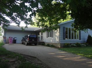 507 E Oak St, Ogden, IA 50212