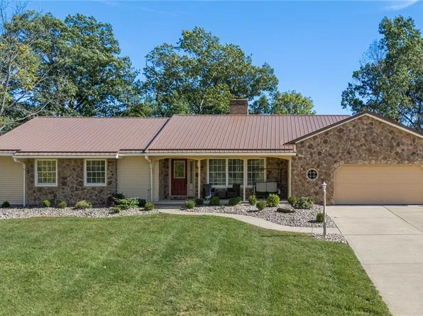 2574 E Newman St, Zanesville, OH 43701