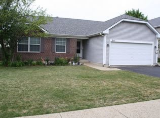 217 Concord Dr S, Oswego, IL 60543