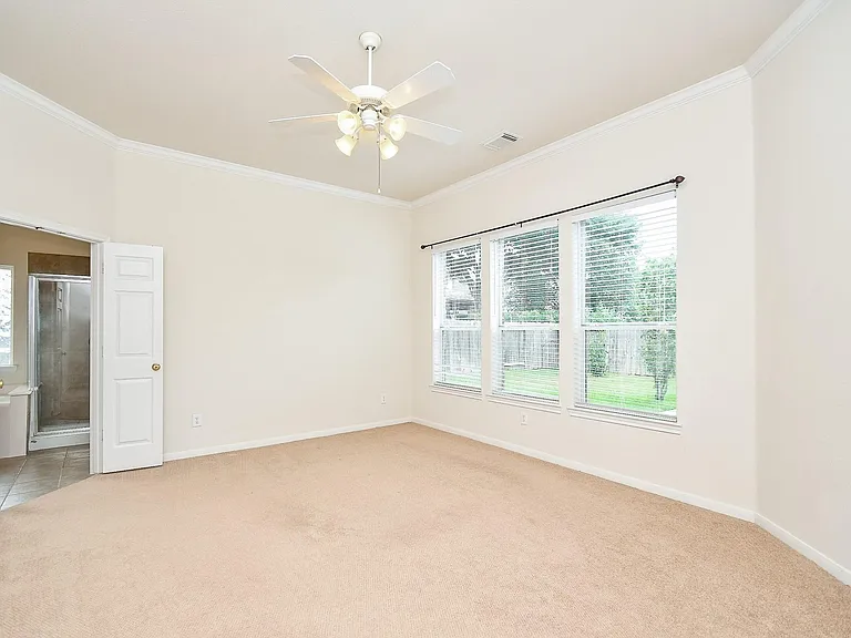 4703 Camden Brook Ln — Photo 16