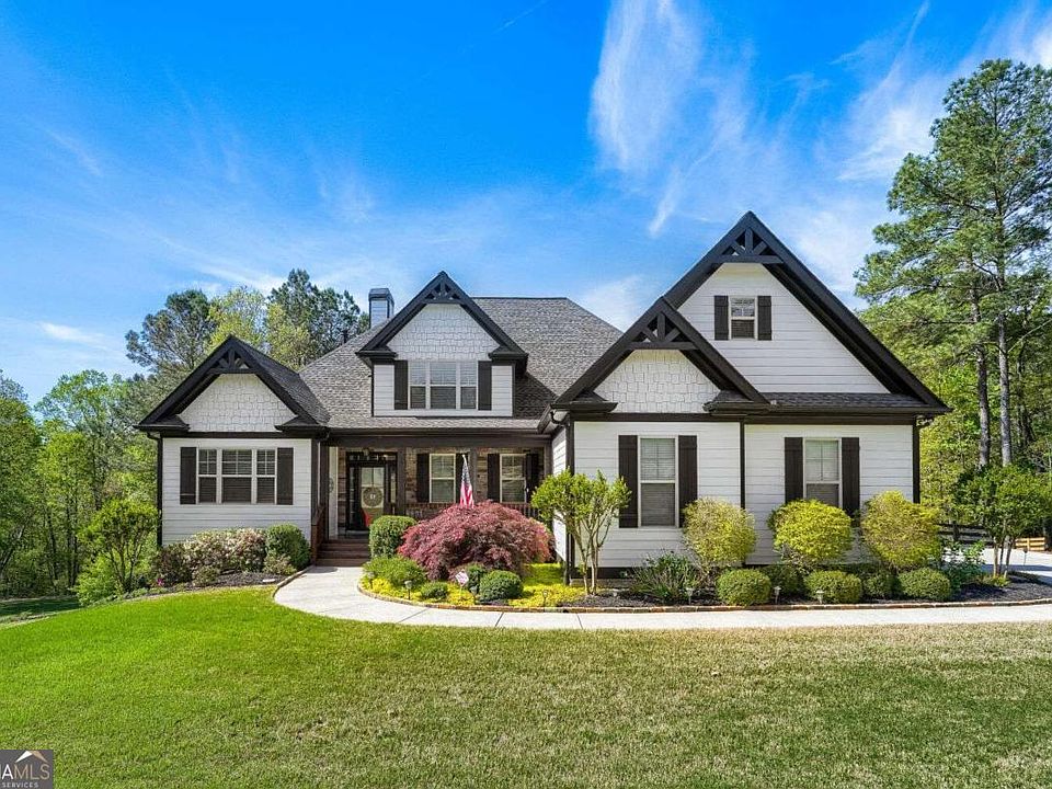 1st image of 512 Black Horse Cir