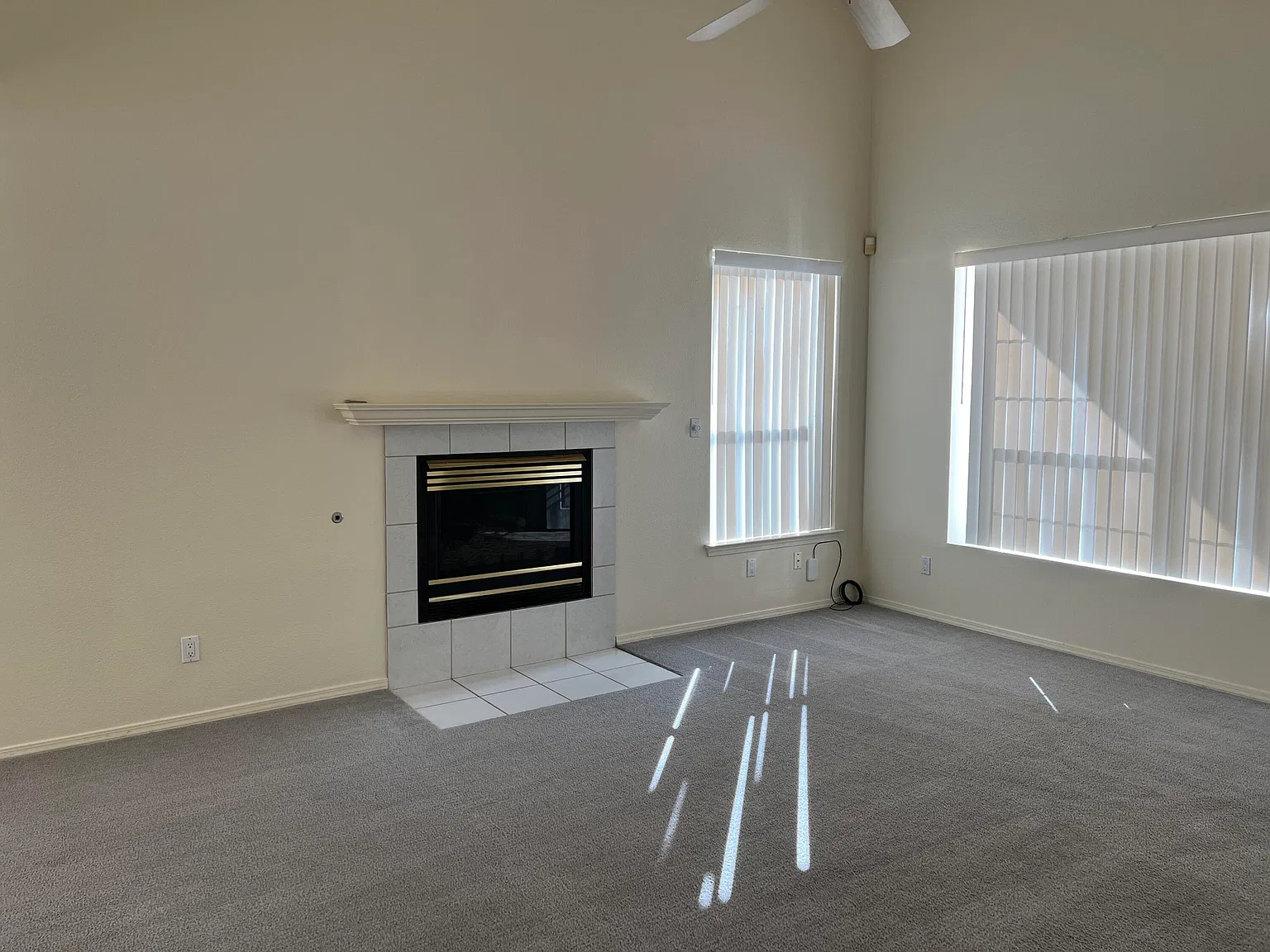 2 bed, 2.0 bath, 1588 sqft, $2,000 — Photo 4