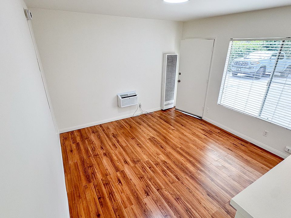1st image of 3376 Descanso Dr APT 4