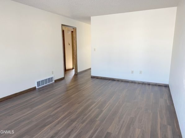 bismarck-north-dakota-447600754 picture