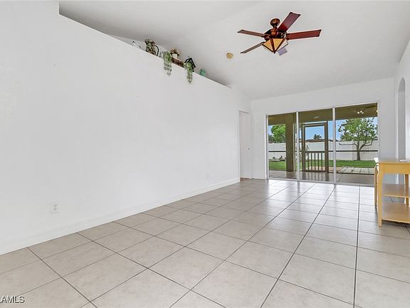3rd image of 1622 SE 20th St