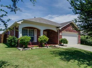 2745 Cowboy Trl, Little Elm, TX 75068