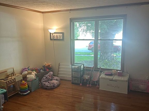 2nd image of 3019 Decatur St