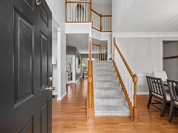 4th image of 605 Redleaf Ridge Cir