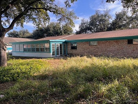 2nd image of 1212 Violet Ave