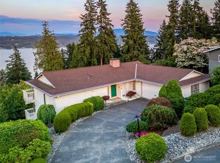 818 179th Pl NE, Bellevue, WA