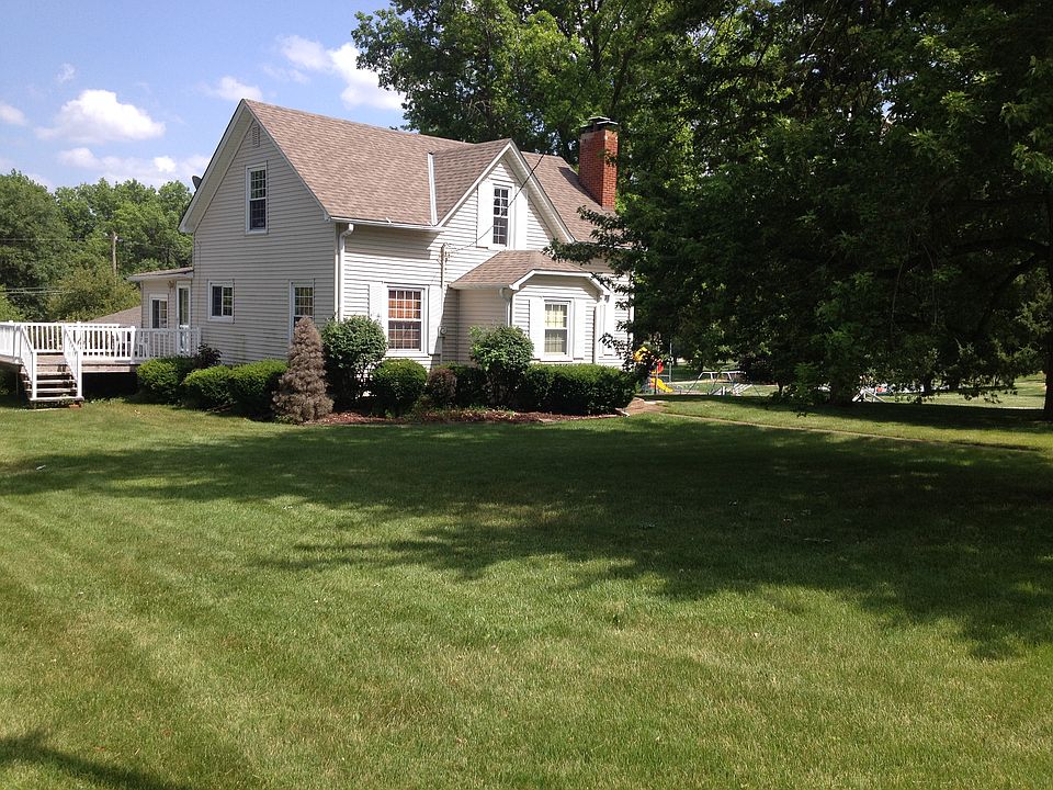 1st image of 409 N 4th St