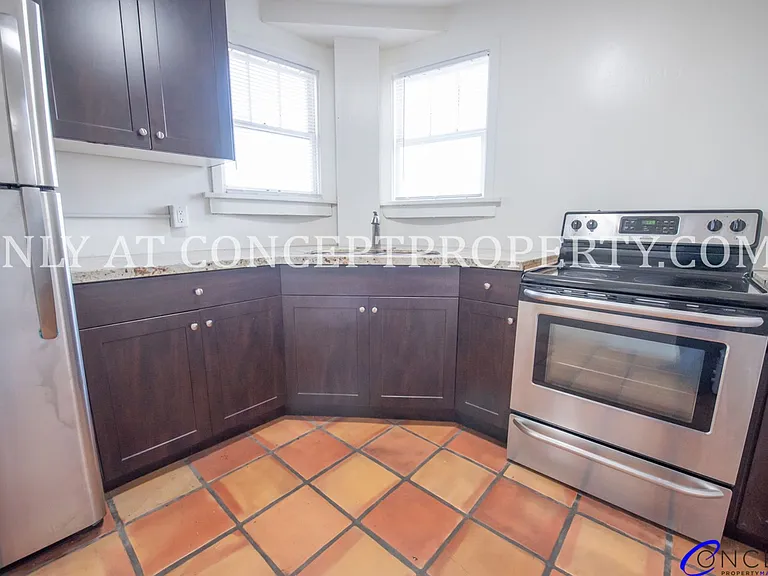 2204 Jefferson Ave — Photo 30