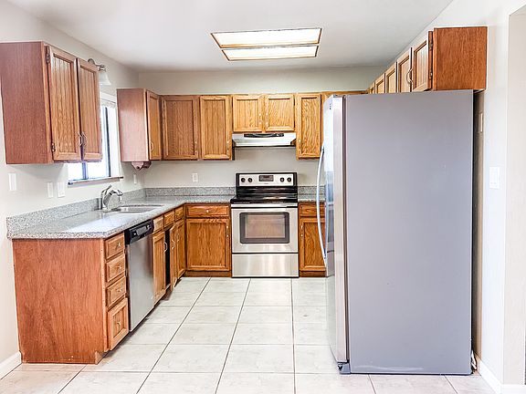 4th image of 657 Tawa Ct