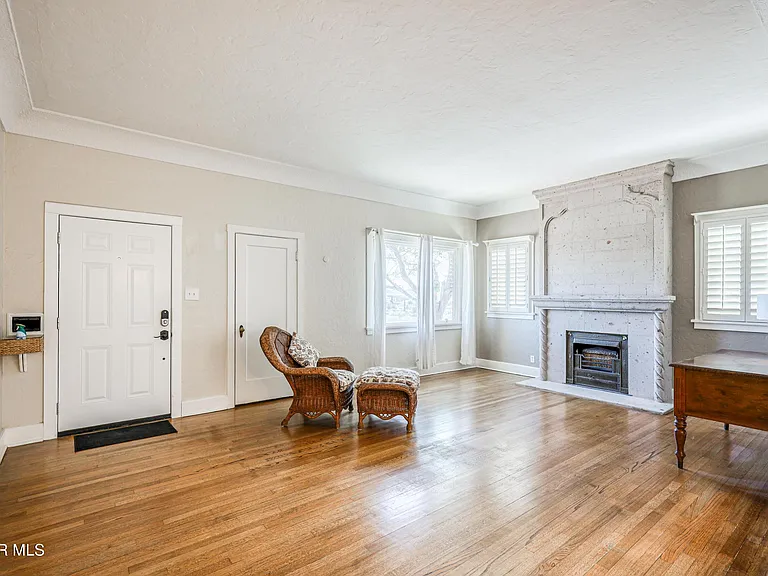 715 E Robinson Ave — Photo 6