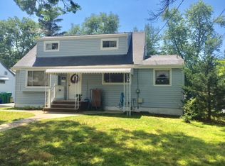 345 Sunset Ave, Old Bridge, NJ 08857