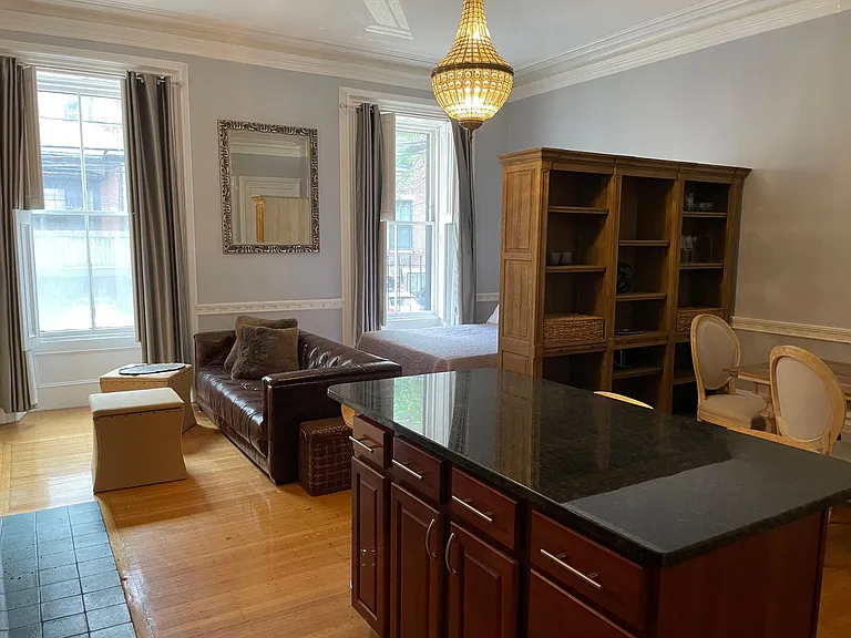 105 Beacon St #3 — Photo 10