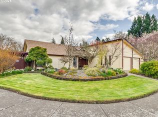 380 SW Russ Ct, McMinnville, OR 97128