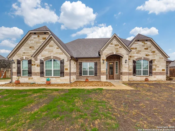 229 BIG BEND PATH, Castroville, TX 78009