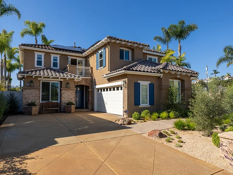 2215 Paseo Saucedal — Photo 34
