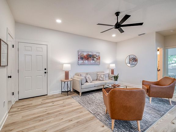 4th image of 601 Nelray Blvd APT 6