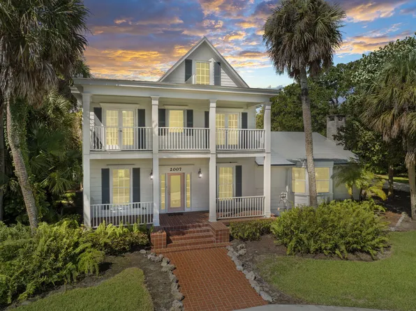 2007 S Indian River Drive, Fort Pierce, FL 34950