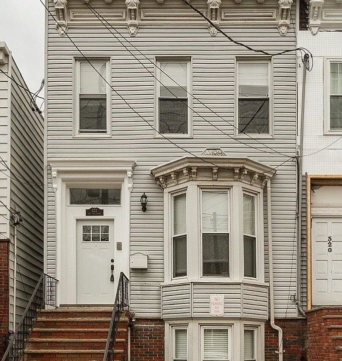1st image of 322 New York Ave