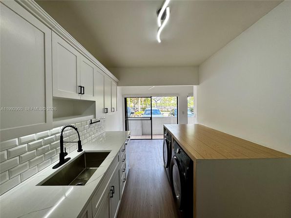 5900 SW 127th Ave APT 3106