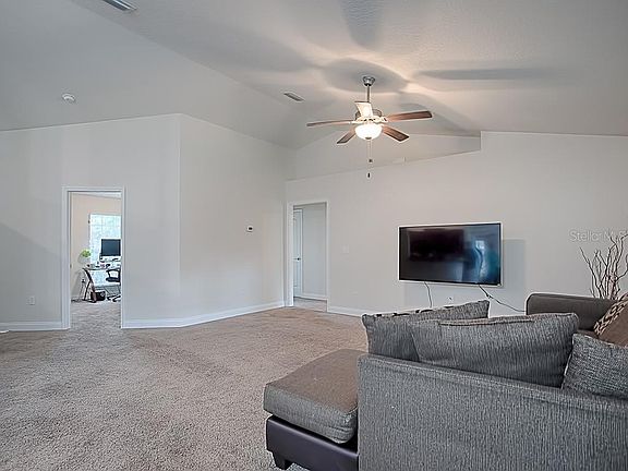 5th image of 514 Elkhorn Fern Ln
