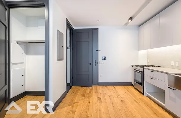 Rented by The KCI Group | media 3