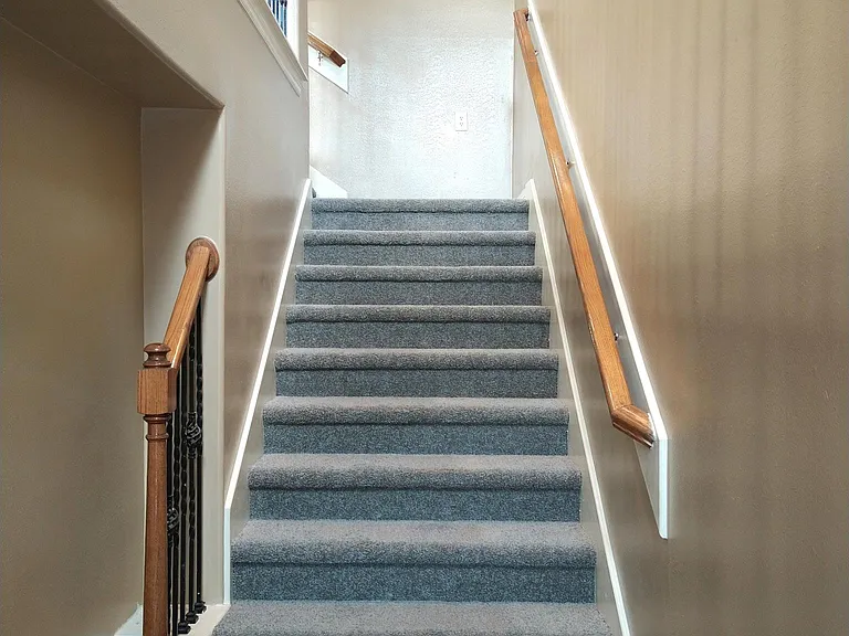 8006 Stoneyway Dr — Photo 3