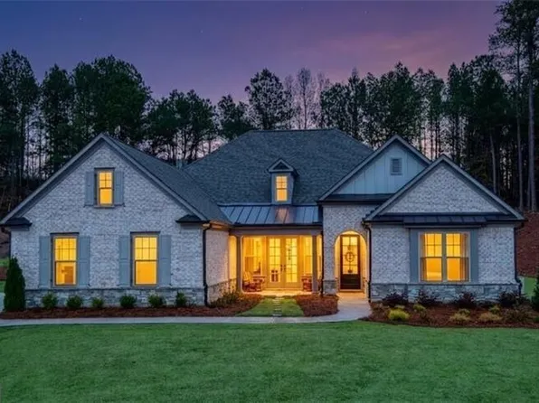 202 Vandiver Ct, Acworth, GA 30101