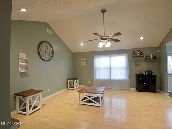 2nd image of 237 Meadowcrest Dr