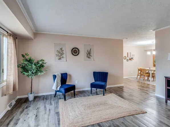 694 Knollwood Dr, Battle Creek, MI 49015