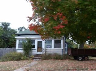 81 S Gibbs St, White Cloud, MI 49349