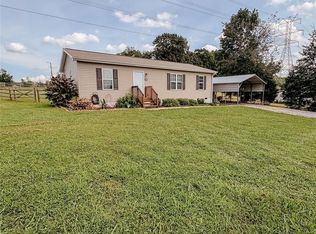 1186 Lynn Ln, Catawba, NC 28609