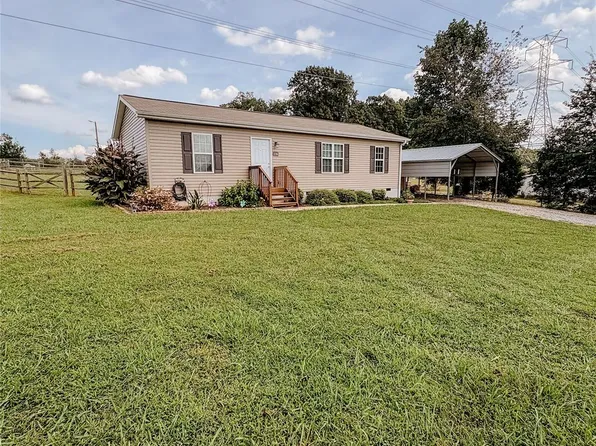 1186 Lynn Ln, Catawba, NC 28609