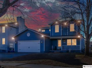 5511 NW 3rd St, Lincoln, NE 68521